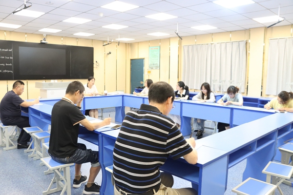 高三调研39.jpg